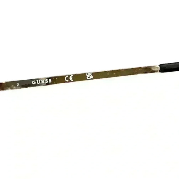 Guess sunglasses women’s abstract shaped. NWT - Picture 5 of 5